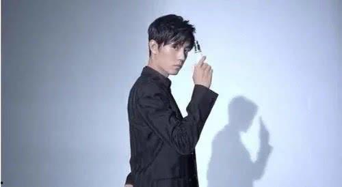 肖战新闻爆料最新消息,揭秘背后真相与争议焦点  第2张